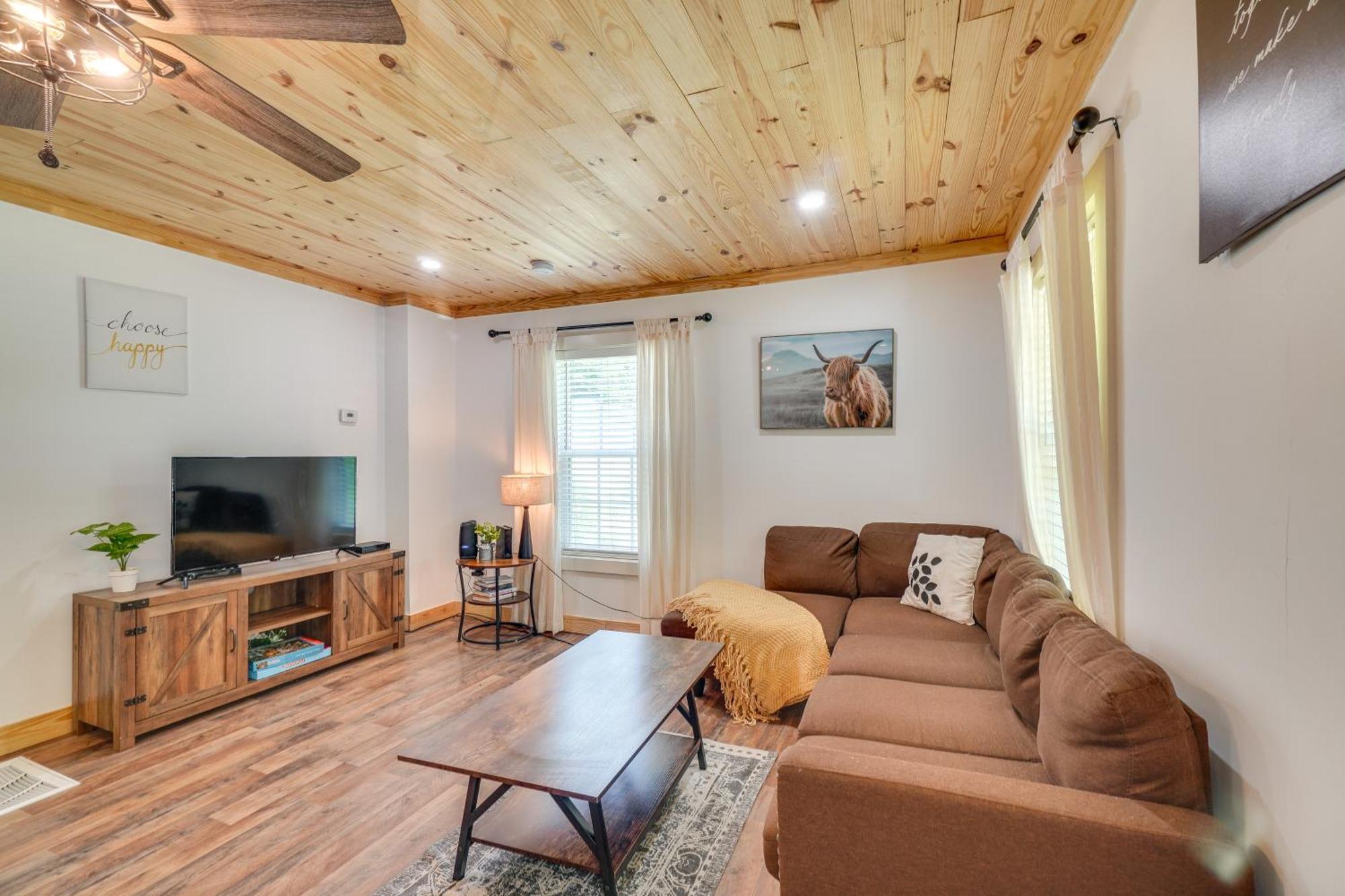 Creekside Ranch With Porch About 2 Mi To Pkwy Villa Pigeon Forge Esterno foto